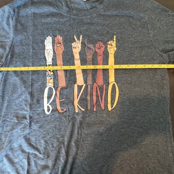NWOT Ladies T-shirt Sign Language "Be Kind".  Gray. Size X Large.  ASL - Picture 3 of 7